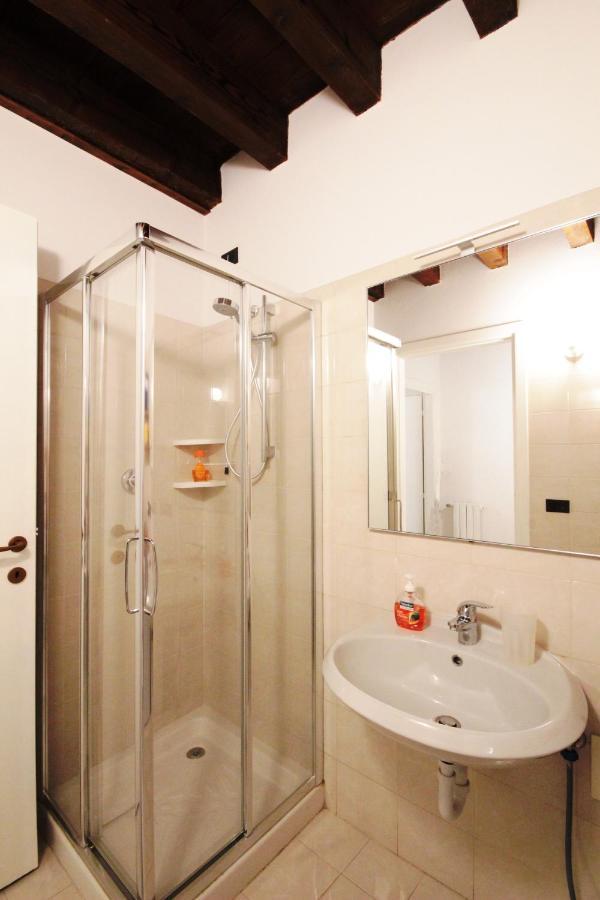 Interno 4 - Central Cozy New Flat Desenzano del Garda Exterior foto